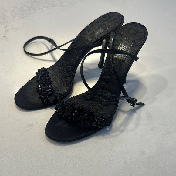 Gucci Black Heels Elegant Design - Picture 1 of 7